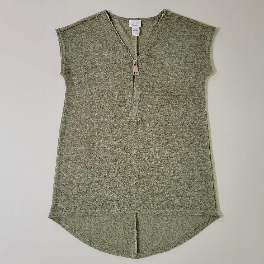 Andrea Jovine Women's Olive Green Zip Front Vneck Cap Sleeve Sweater